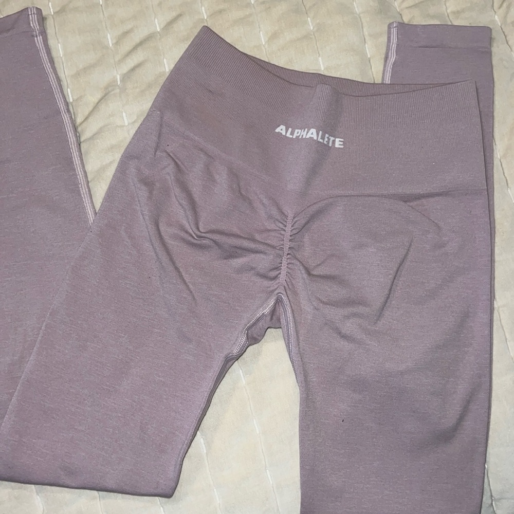 Alphalete OG light pink/nude leggings